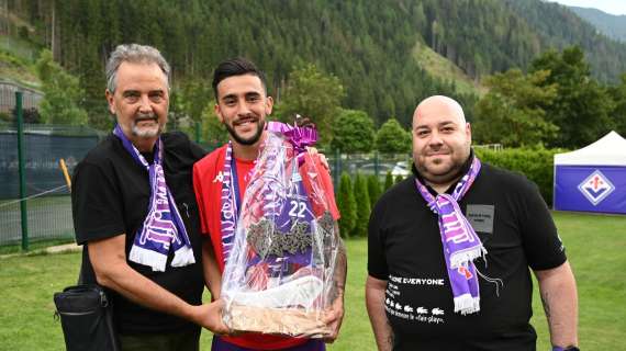 FOTO FV, Gonzalez premiato dagli Scoglio-Nati Viola