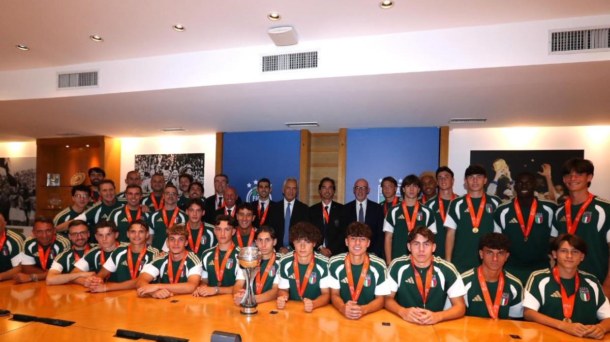 I campioni d'Europa premiati in Senato: Croci e l'Italia U17 in visita dalle istituzioni