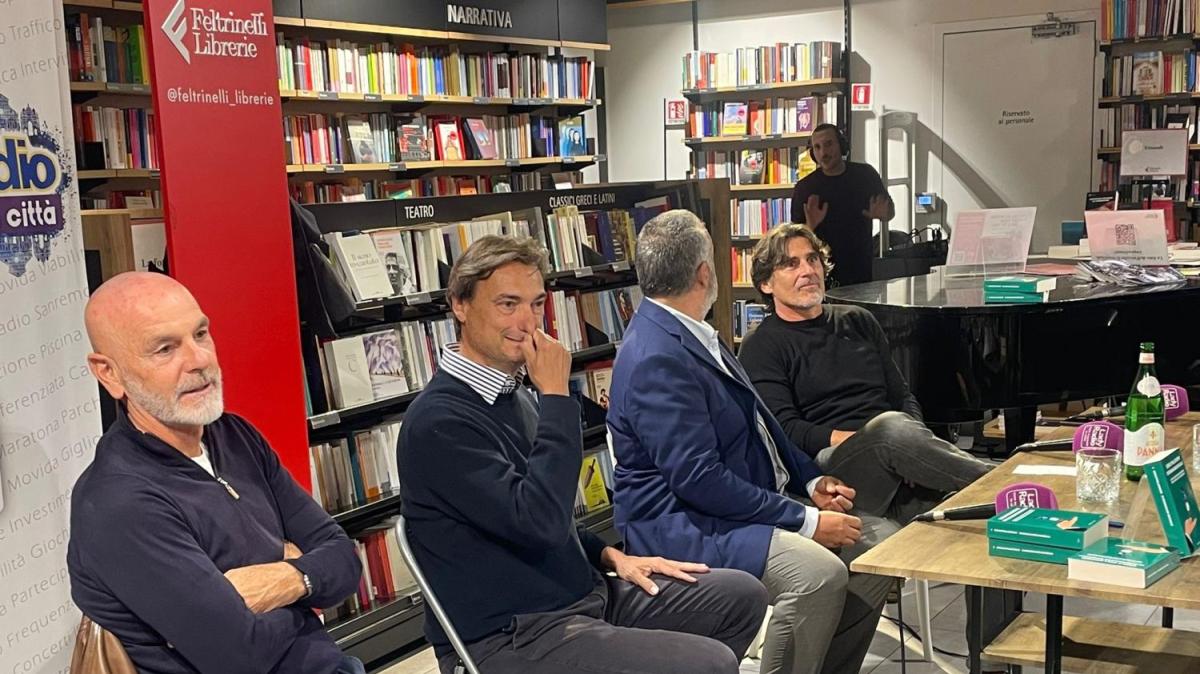 Stefano Pioli tra gli ospiti di Pallavicino che presenta il suo libro: le immagini di FirenzeViola