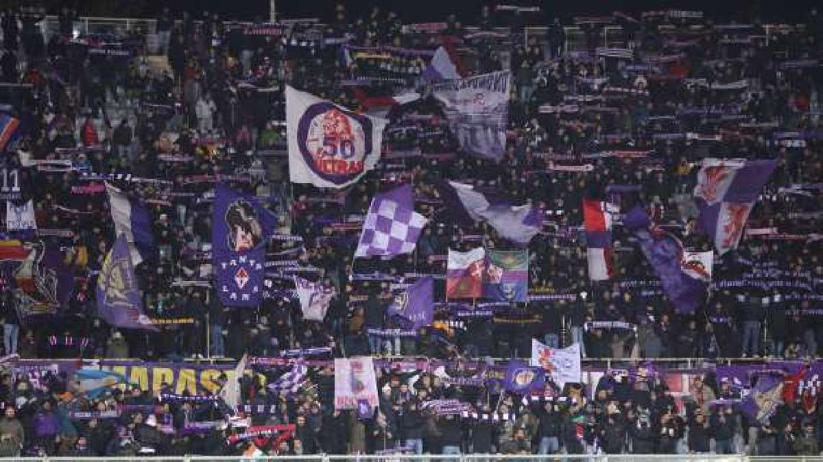 Una mail ai tifosi del Como e un sondaggio sullo stadio