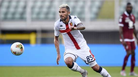 Genoa, auguri al centrocampista svizzero Valon Behrami