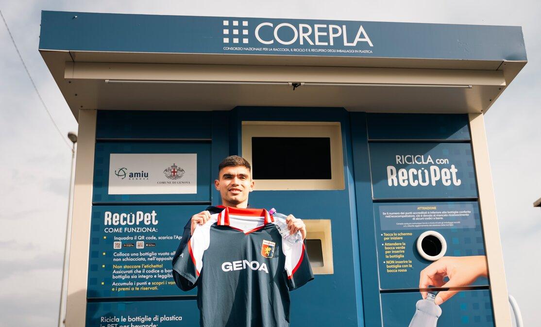 Un derby per l'ambiente, ecco la maglie in plastica riciclata del Genoa