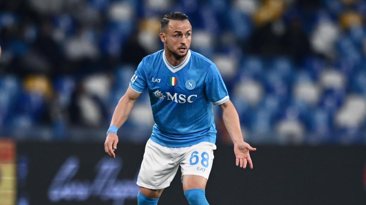 Napoli, Lobotka verso il rientro per la trasferta di Cagliari