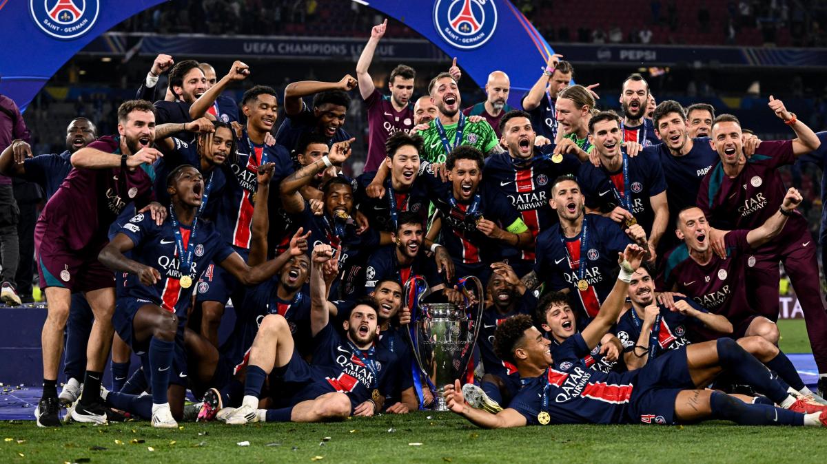 Champions League, Kvaratskhelia eletto miglior giocatore