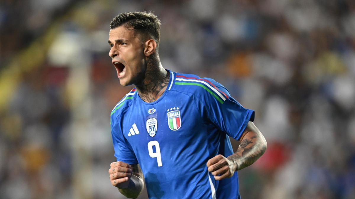 Italia, Scamacca domani sarà a Coverciano nonostante l'infortunio