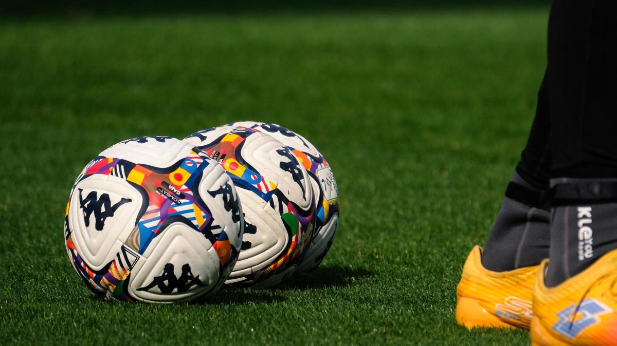 Bari, il San Nicola boccia la squadra di Longo: con il Sudtirol finisce 0-0 tra i fischi