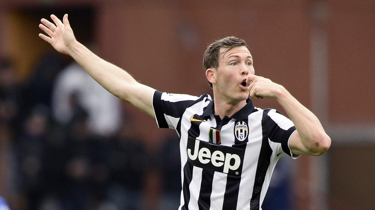 Lichtsteiner: "Amavo troppo la Juventus per andare in un'altra squadra. Conte? Mi insegnò a essere cattivo"
