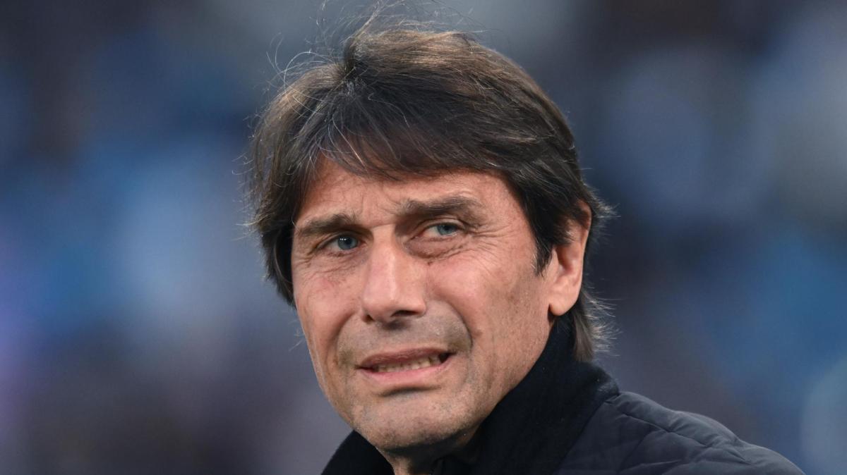 Conte: "Chi lavora con me deve capire la differenza tra vincere e perdere"