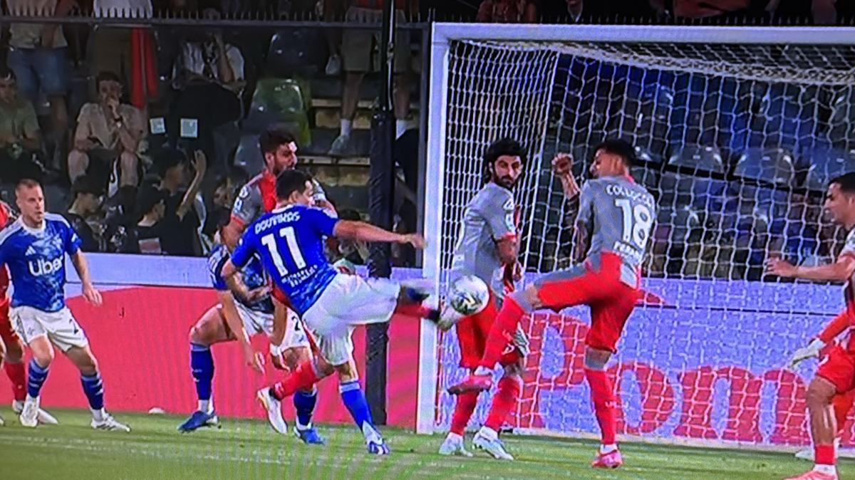 Tre espulsi in un minuto: cosa è successo in Cremonese-Como