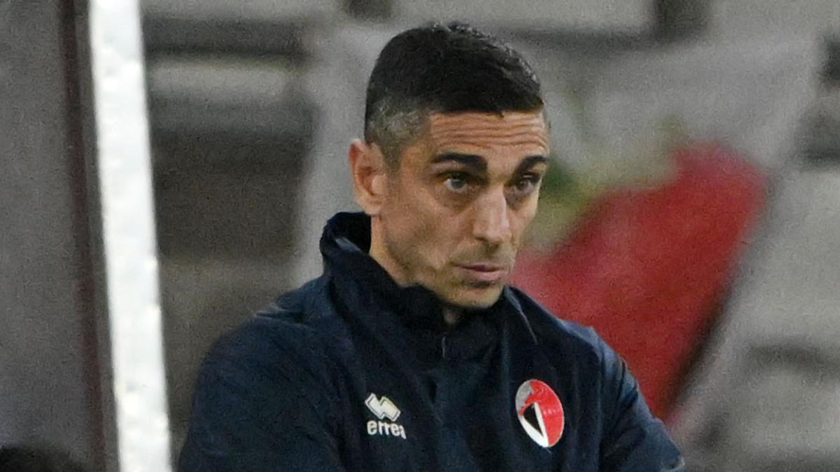 Bari in Serie C, Longo: "Abbiamo reso viva una squadra scarica ma la retrocessione rende tutto vano"