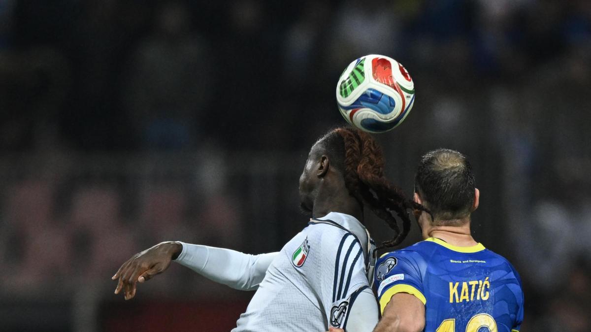 Bosnia-Italia, Azzurri avanti 1-0 ma in 10 uomini: il LIVE della partita
