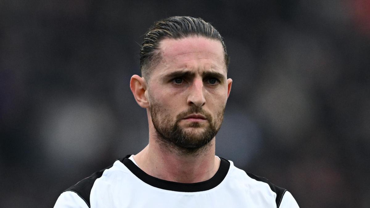 Francia, Rabiot non si allena. Deschamps: "Ha subito un colpo al ginocchio"