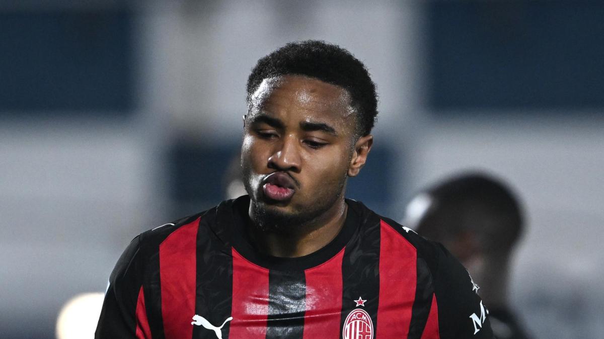 Milan, la probabile formazione contro il Genoa: Nkunku titolare