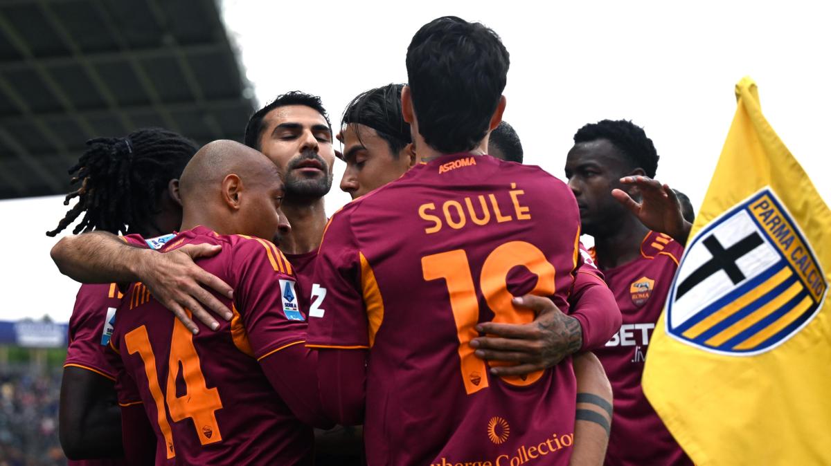 Roma al lavoro per i rinnovi di contratto dei calciatori a scadenza: i dettagli