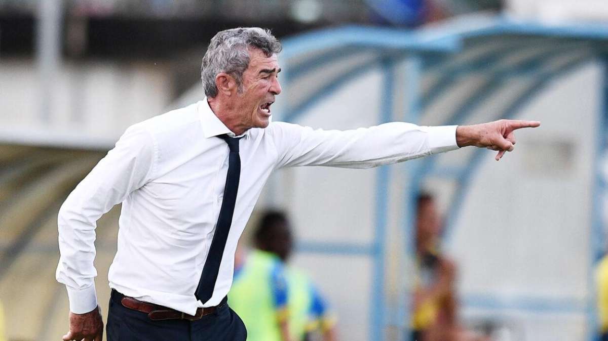 Auteri rimarrà a Benevento anche nella prossima stagione