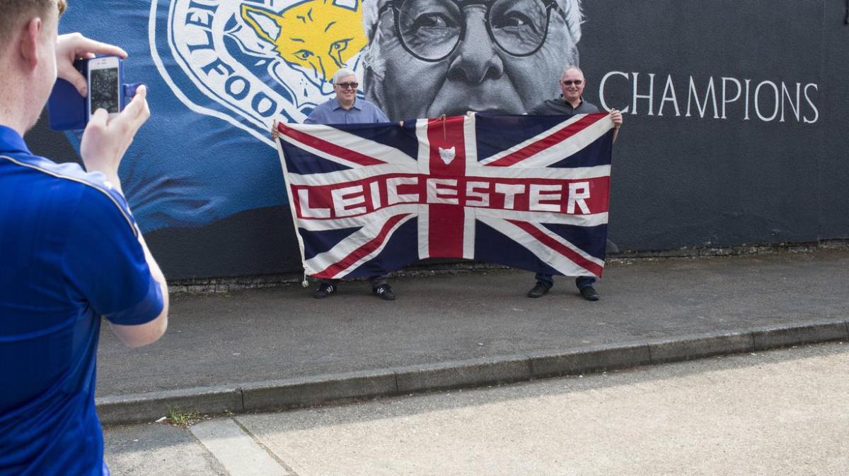 Dieci anni fa il titolo in Premier, ora la retrocessione in League One: a Leicester è finita la magia