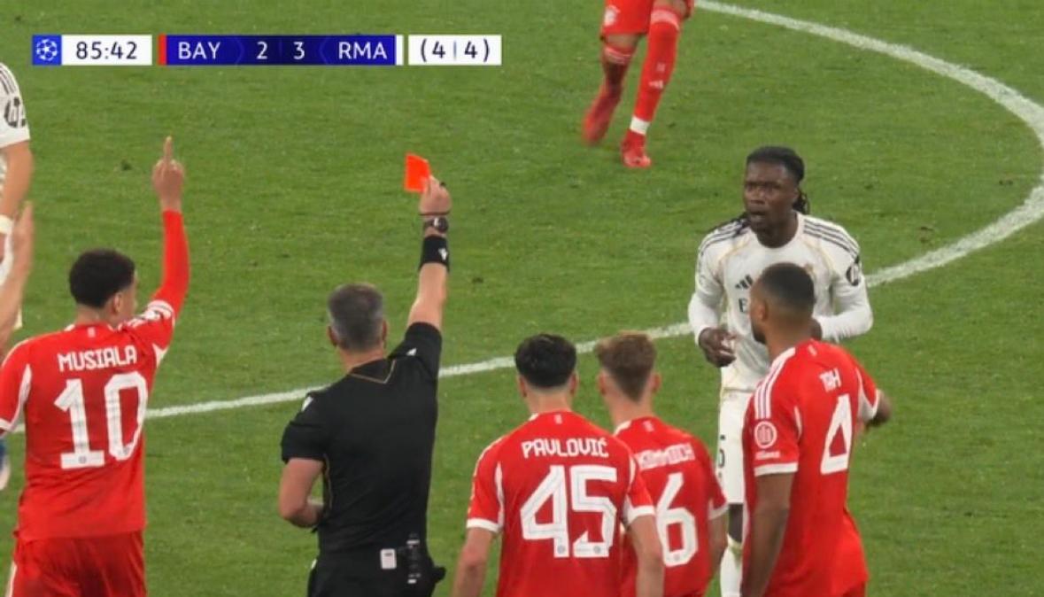 Secondo giallo per Camavinga ma Vincic si gira prima di estrarre il rosso: cosa è successo