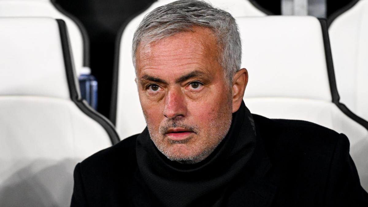 Real Madrid, Mourinho è libero di firmare: pagata la clausola al Benfica