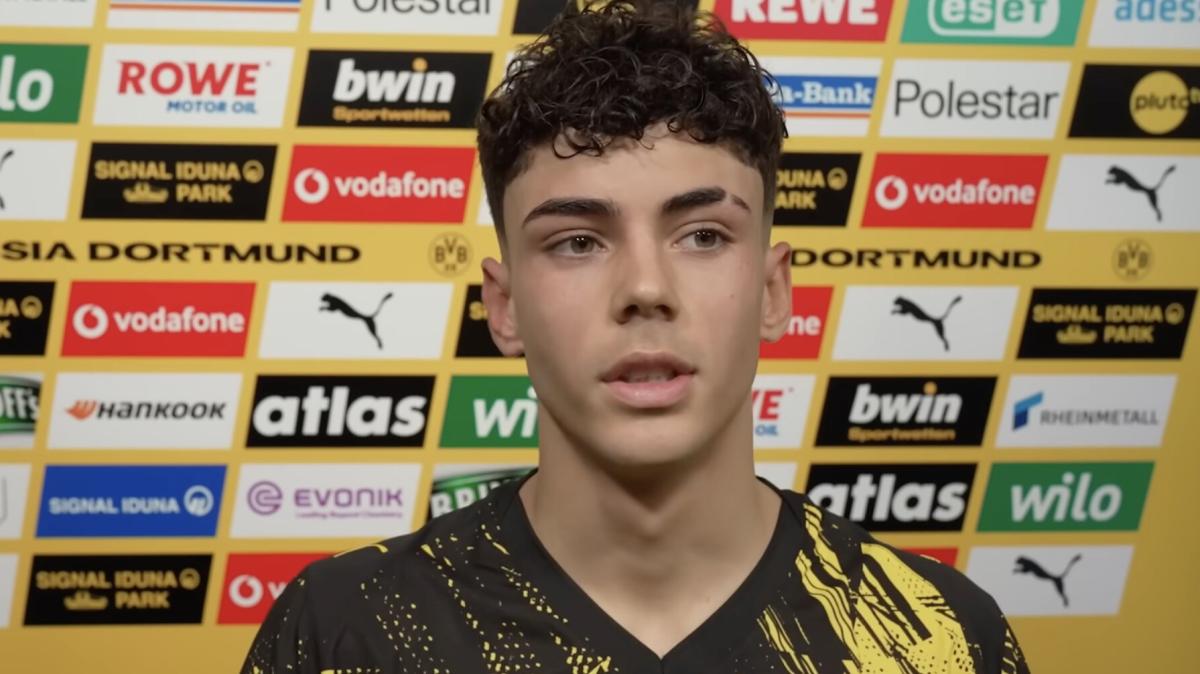 Borussia Dortmund, primo gol tra i professionisti per Samuele Inacio: "Un sogno segnare per questi tifosi"