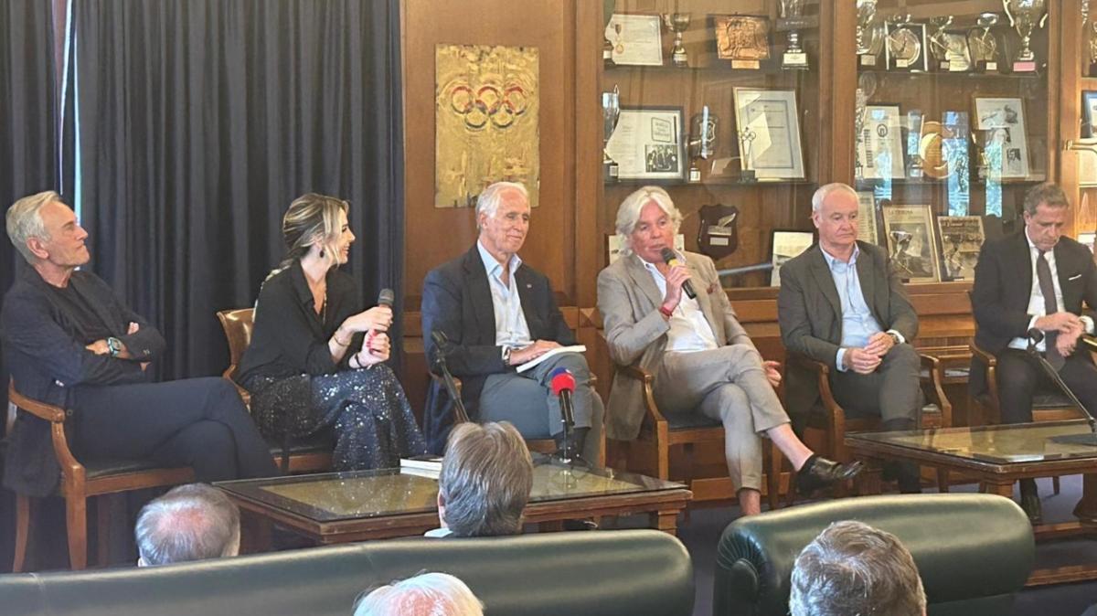 "Per vincere domani": Zazzaroni presenta il suo libro insieme a Malagò, Ranieri e Paratici