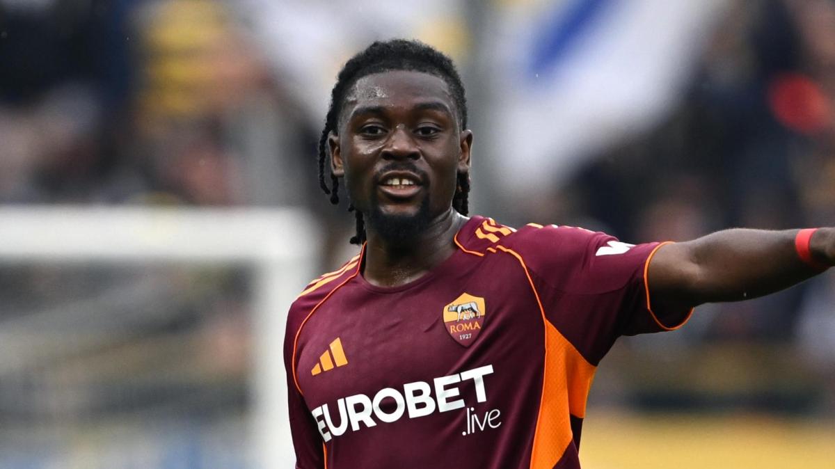 Roma, Manu Koné a rischio per il derby per un problema muscolare