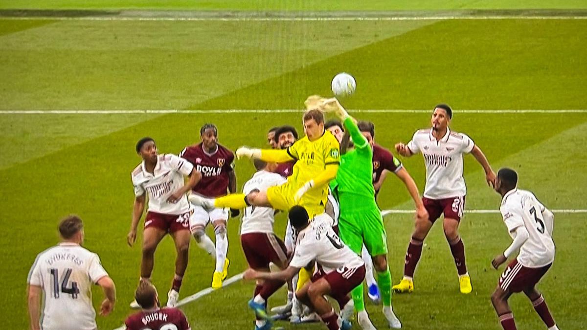 West Ham-Arsenal: gol annullato ai padroni di casa: cos'è successo