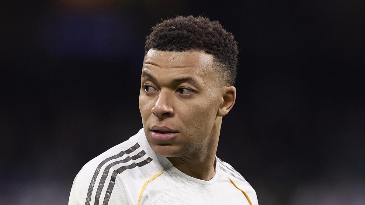 Francia, Mbappé: "Sono pronto a partire titolare. Brasile? Ci dà un assaggio del Mondiale"