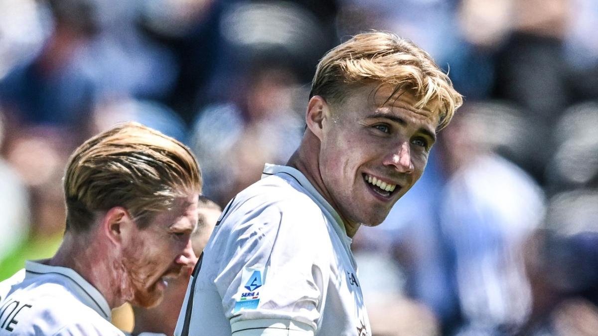 Il Napoli riscatta Hojlund, decisiva la qualificazione in Champions: le cifre