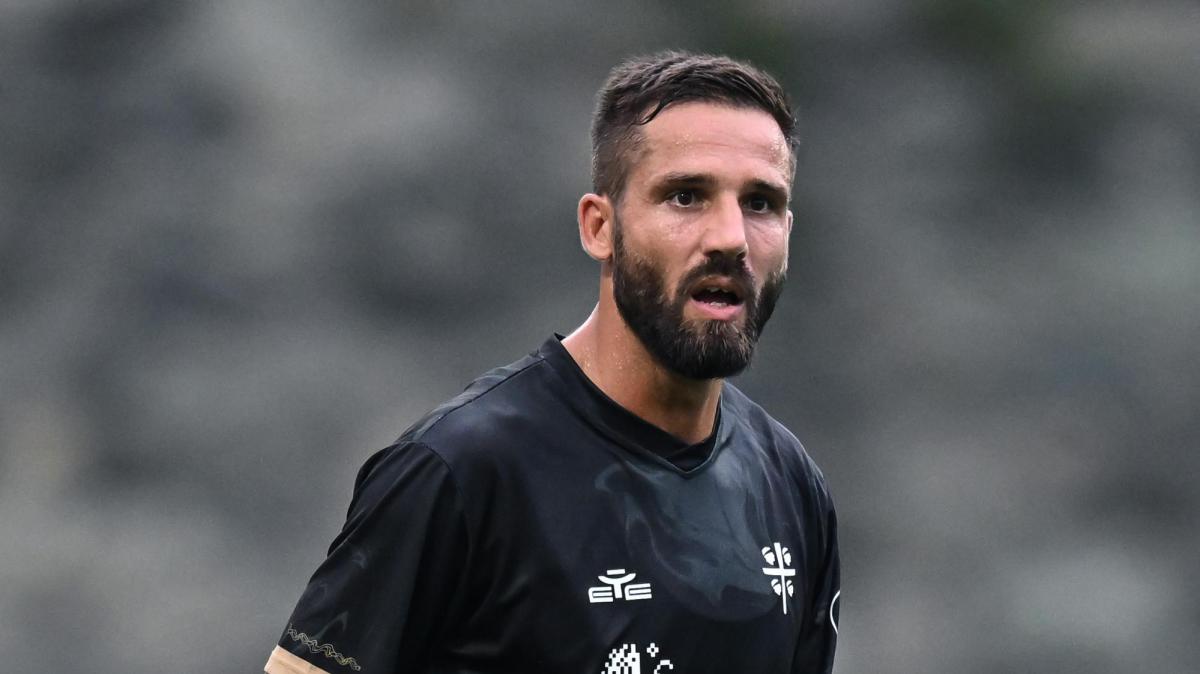 Pavoletti: "Sto aspettando indicazioni dal mio ginocchio, tra un mese ne saprò di più"