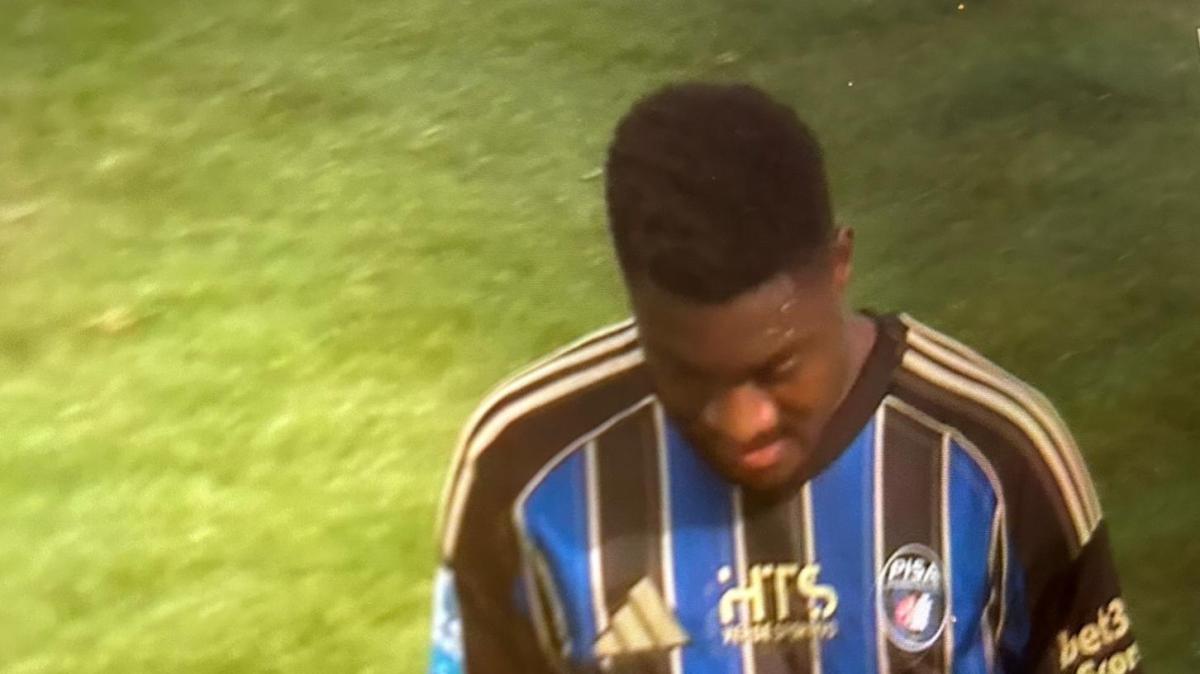 Pisa-Cagliari, Durosinmi espulso al 37’ per condotta violenta