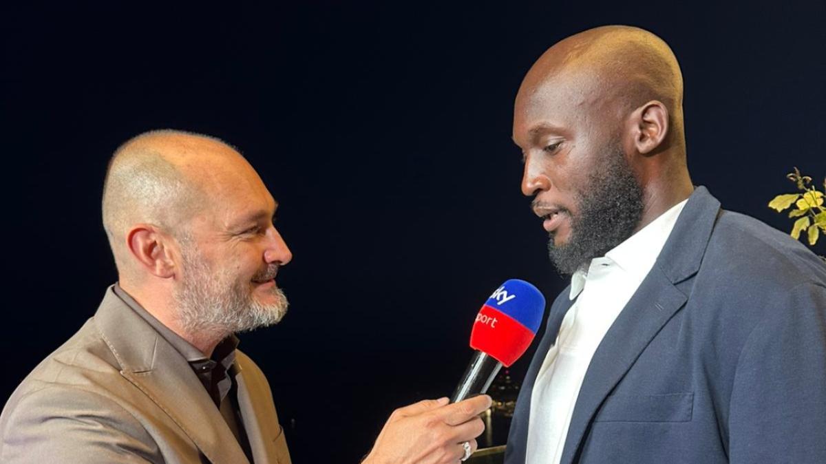 Lukaku: "Sono felice al Napoli. Ho ancora un anno di contratto"