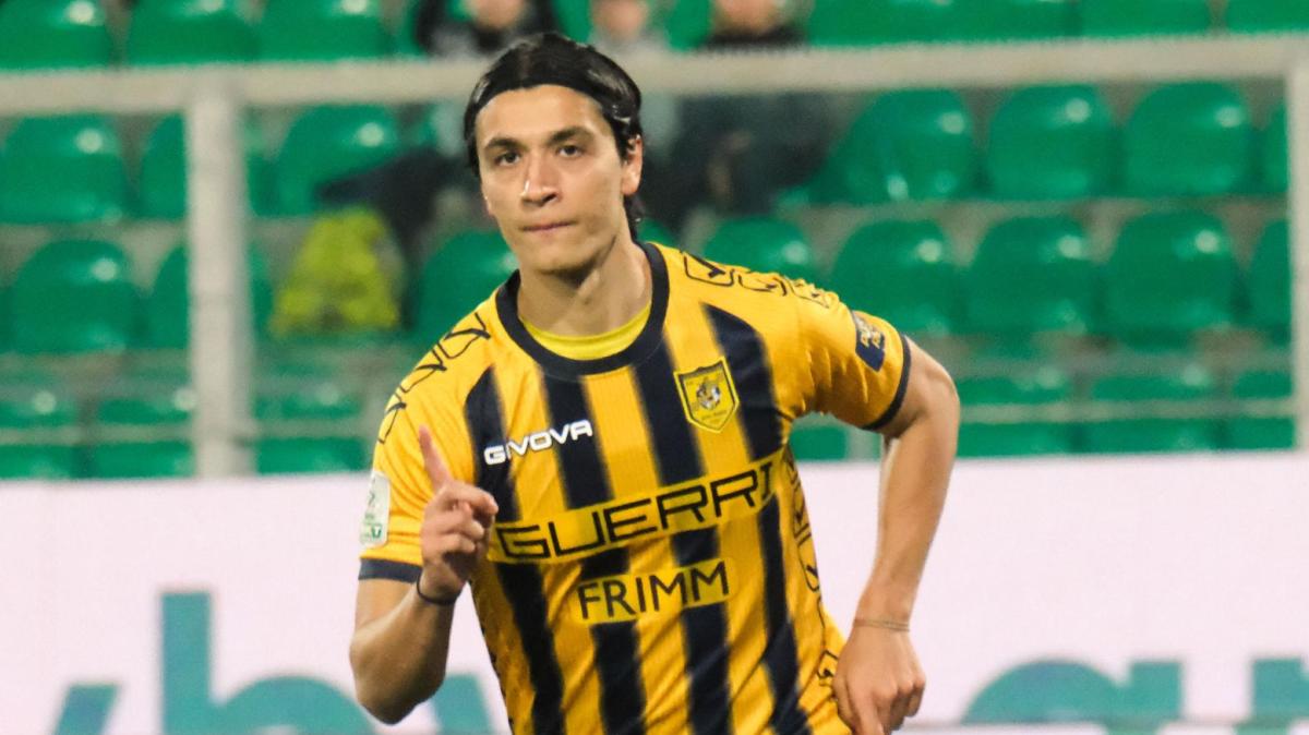 Padova, forte interesse per Leone della Juve Stabia. Le ultime sulla panchina