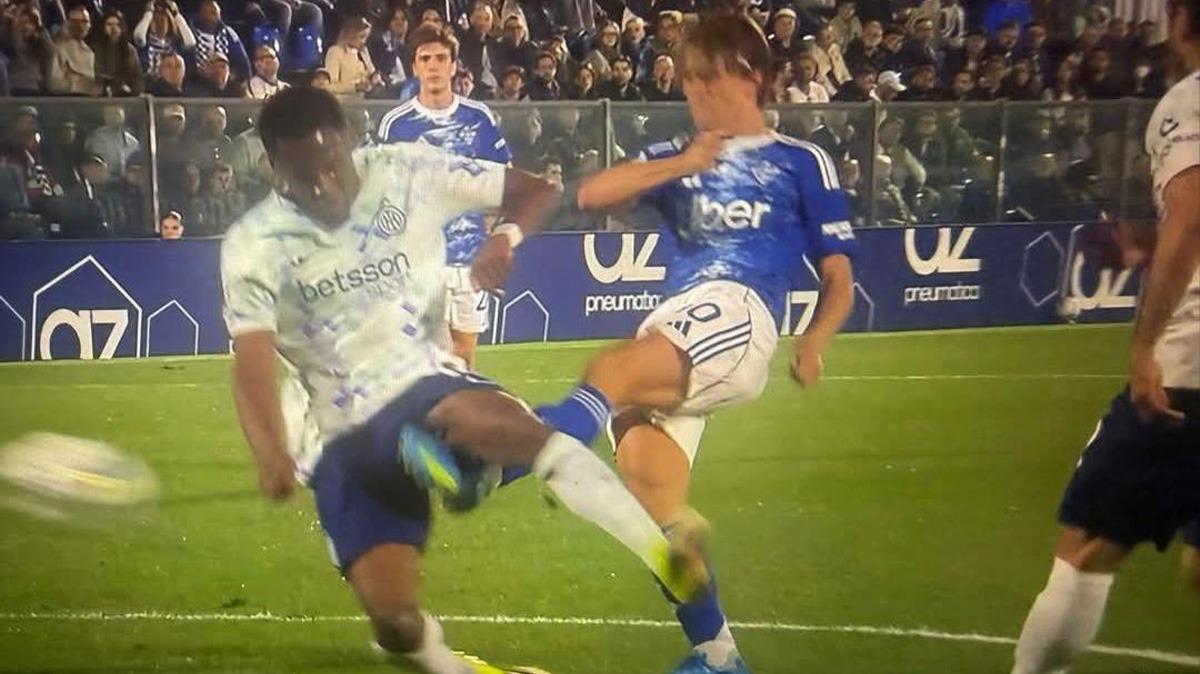 Open VAR, Tommasi: "Bonny si oppone senza commettere fallo. Rigore sbagliato"
