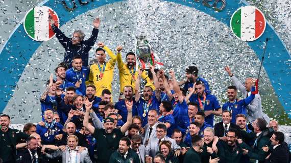 Italia campione d’Europa, a Wembley spunta lo striscione “Grigi in B”