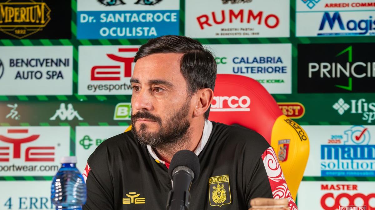 Catanzaro, il tecnico Aquilani: "Vittoria importante contro la squadra più forte del campionato"