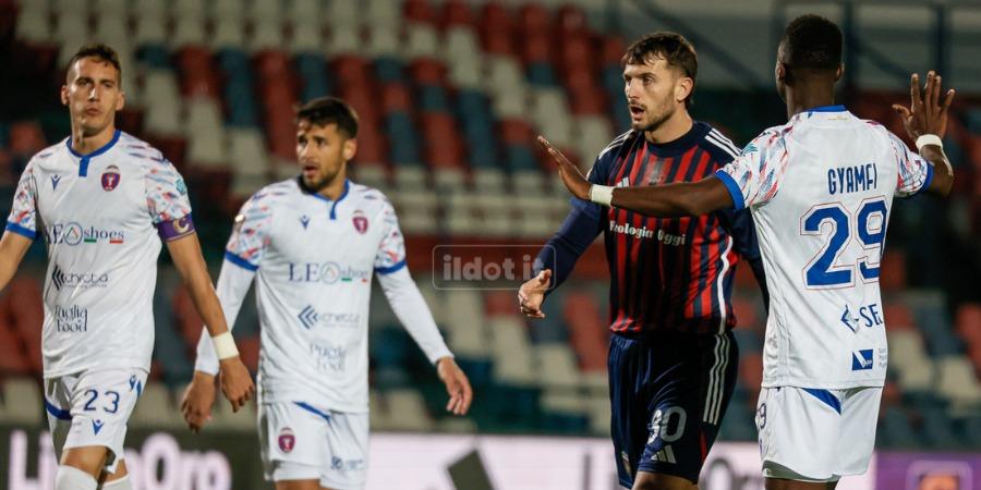 Cosenza-Casarano ai playoff: sfida al Marulla dopo il successo dei pugliesi sul Monopoli
