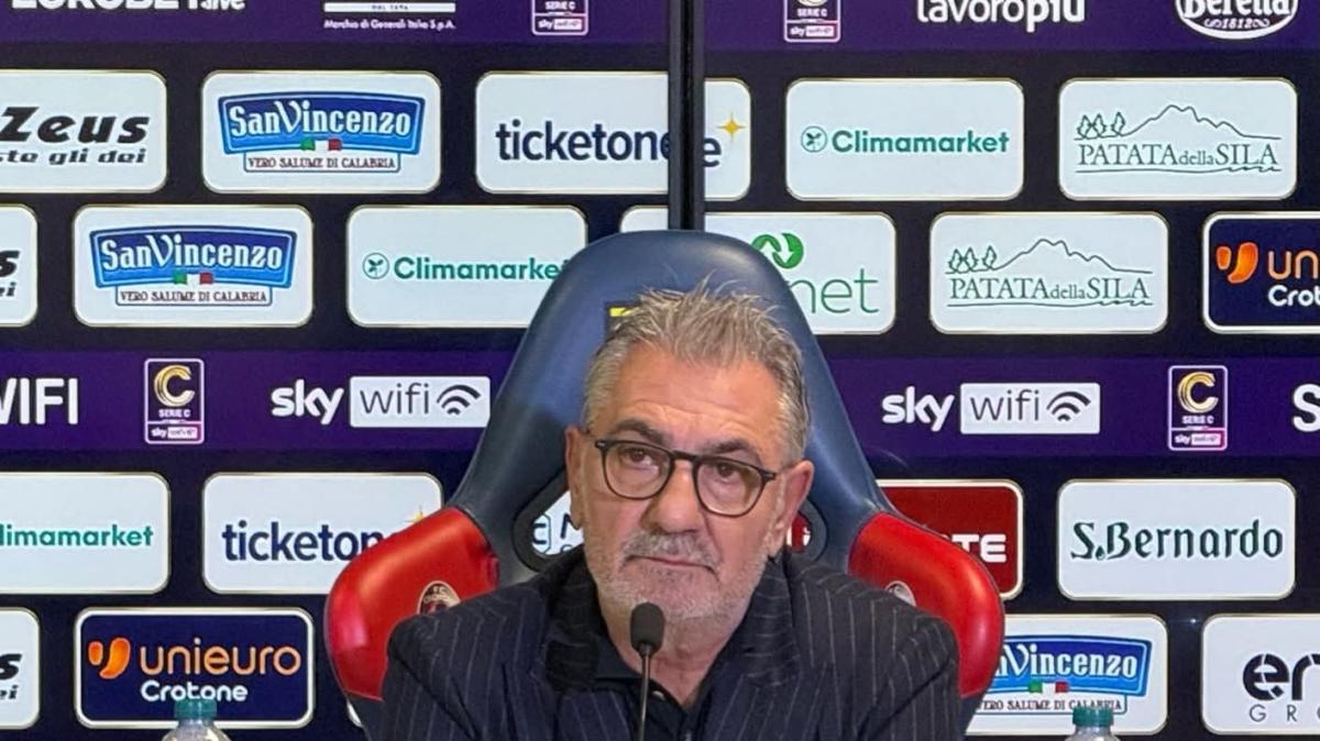 Gianni Vrenna: “Momento negativo per il Crotone, ma andremo avanti”
