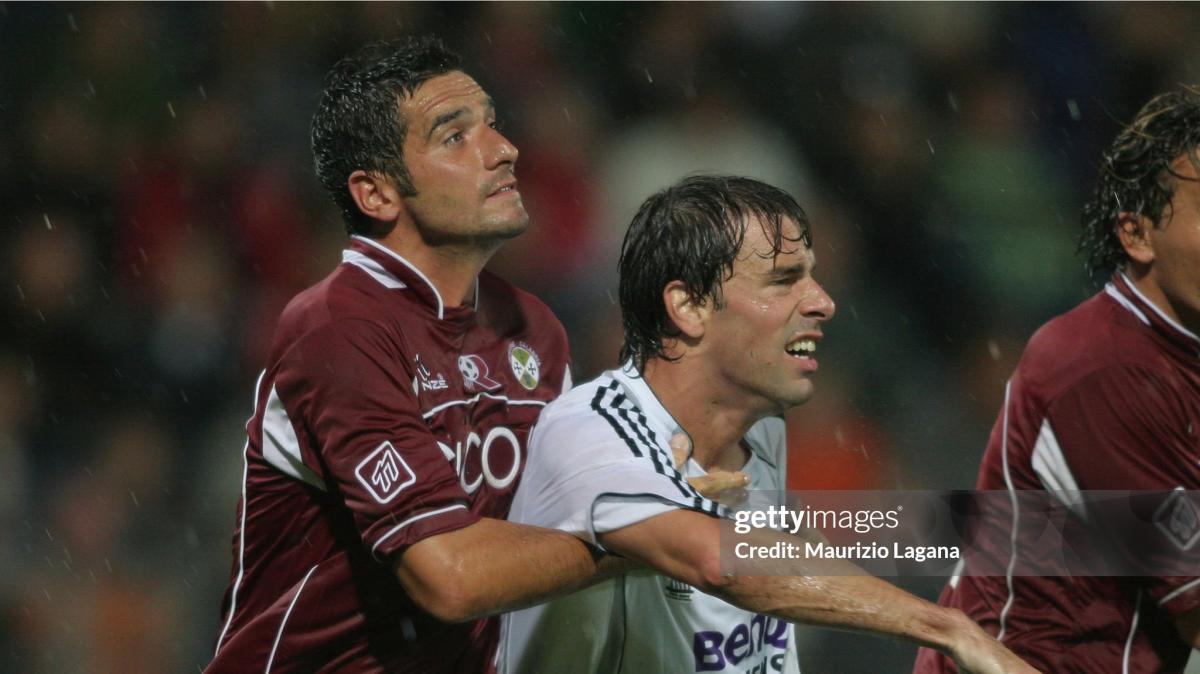 Reggina, idea Lucarelli per il ruolo di ds: possibile ritorno tra amaranto e concorrenza del Livorno
