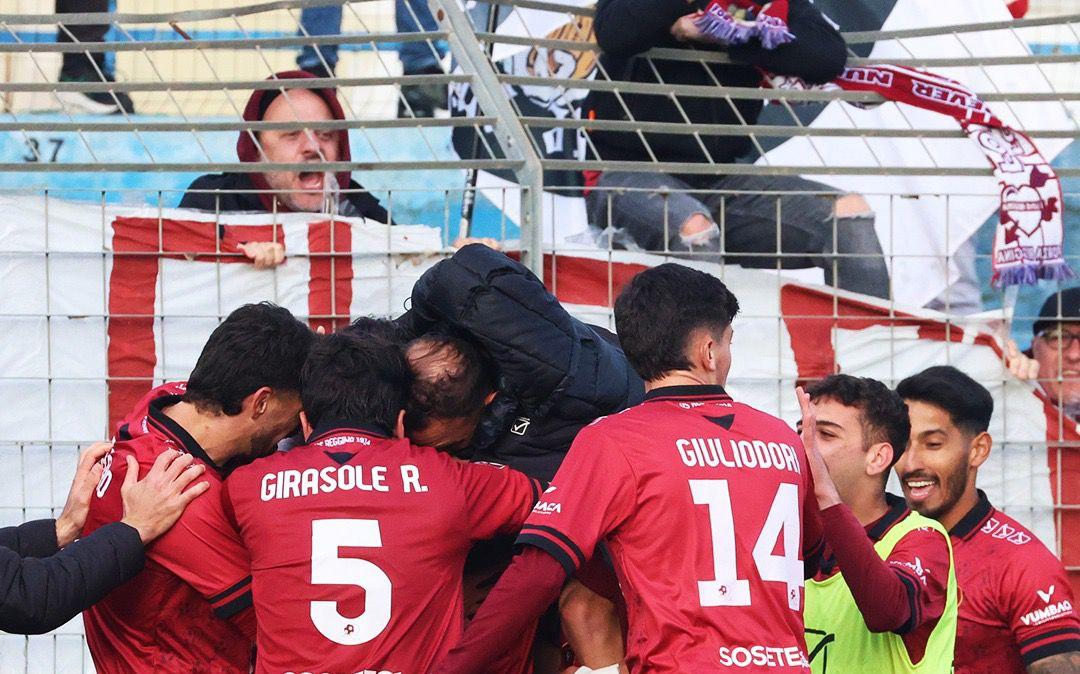 Colpo Reggina a Ragusa: Girasole firma la vittoria allo scadere