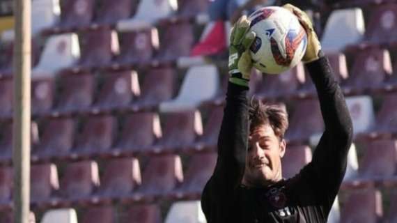 Reggina, il bollettino medico dell'estremo difensore Roman Lazar