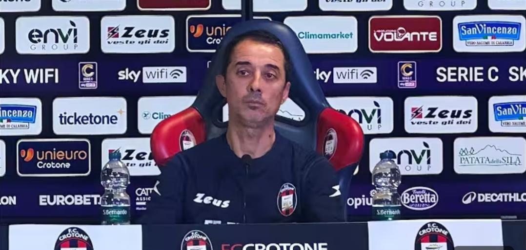 Longo soddisfatto del Crotone: “Prestazione solida e calcio di qualità”