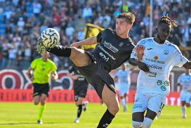 Crotone: Filippo Berra alla Salernitana 