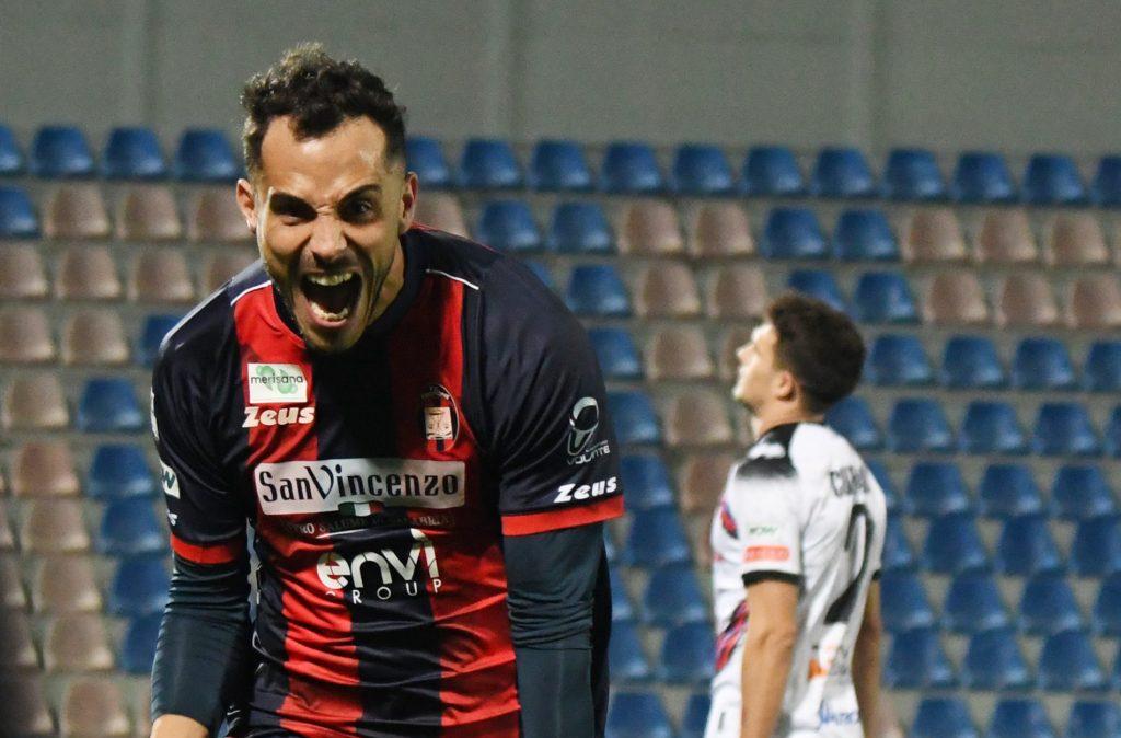 Basta Gomez, il Crotone regola il Giugliano 