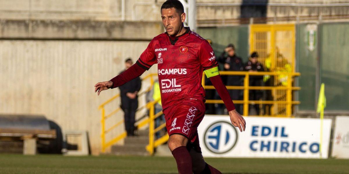 Reggina, Salandria: “Tre punti pesanti, ora restiamo in corsa fino alla fine”