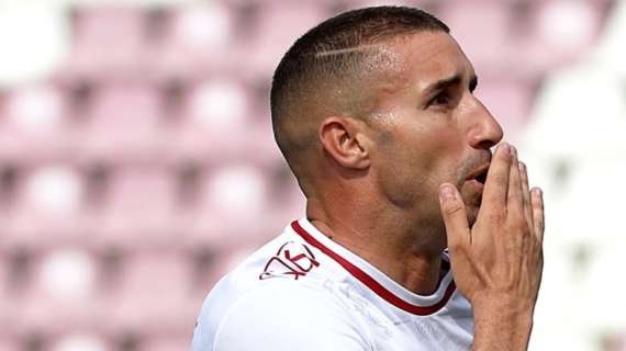 Dialogo e sport: il centrocampista Nino Barillà ha incontrato nei giorni scorsi gli studenti dell'Istituto Comprensivo “Catanoso - De Gasperi - San Sperato - Cardeto”