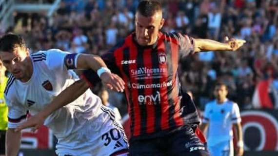 Pareggio a reti bianche nel derby tra Crotone e Cosenza