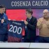 Cosenza, festa grande per D’Orazio: 200 presenze e un tributo speciale al suo cuore rossoblù