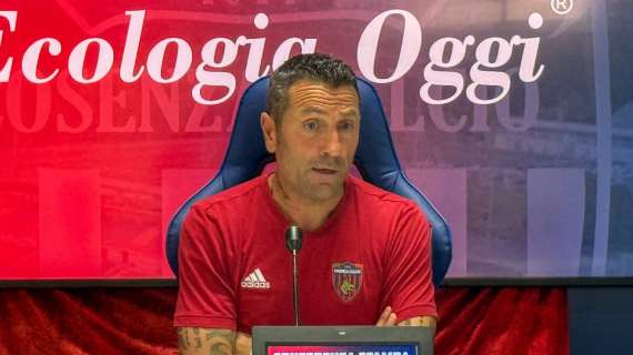 Cosenza, Buscè dopo il pari col Monopoli: «Mercato infinito e pieno di stress, ma la squadra ha reagito da grande gruppo»