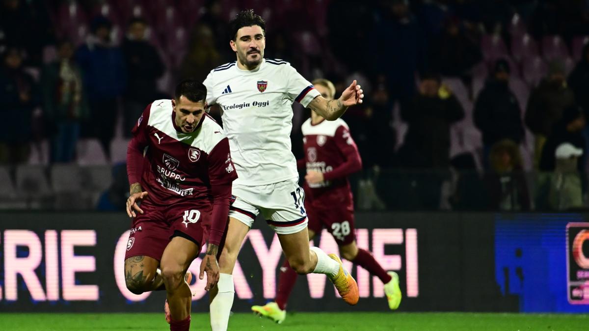 Caporale eroe del Cosenza: “Quel gol? Tutta la rabbia in un tiro”