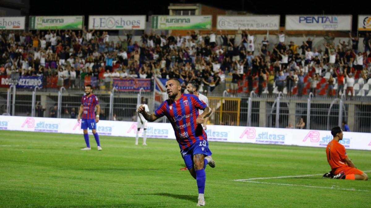 Cosenza, stop amaro in Salento: Chiricò spezza la serie positiva dei rossoblù